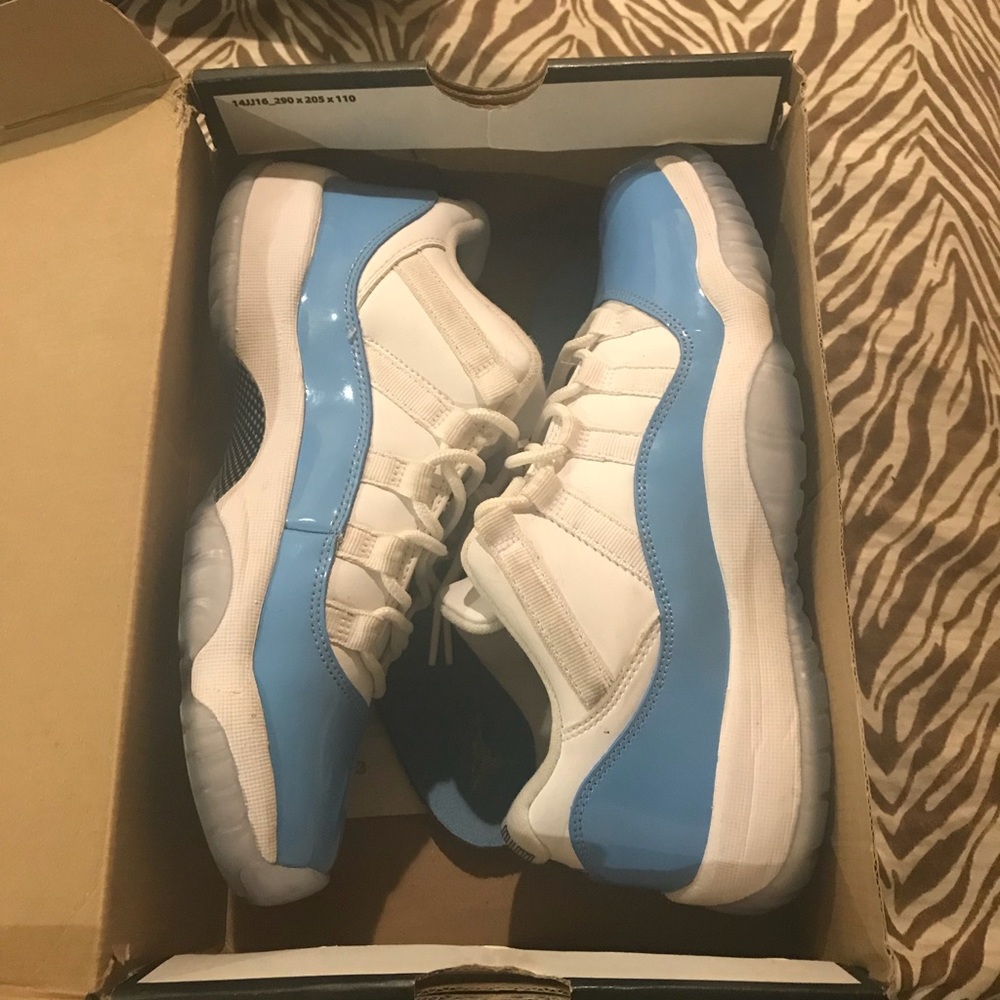 Jordan Carolina 11 low gs sz 6